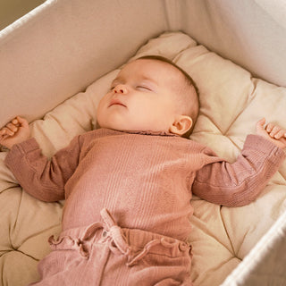 Babys sömnrytm och sömnbiologi